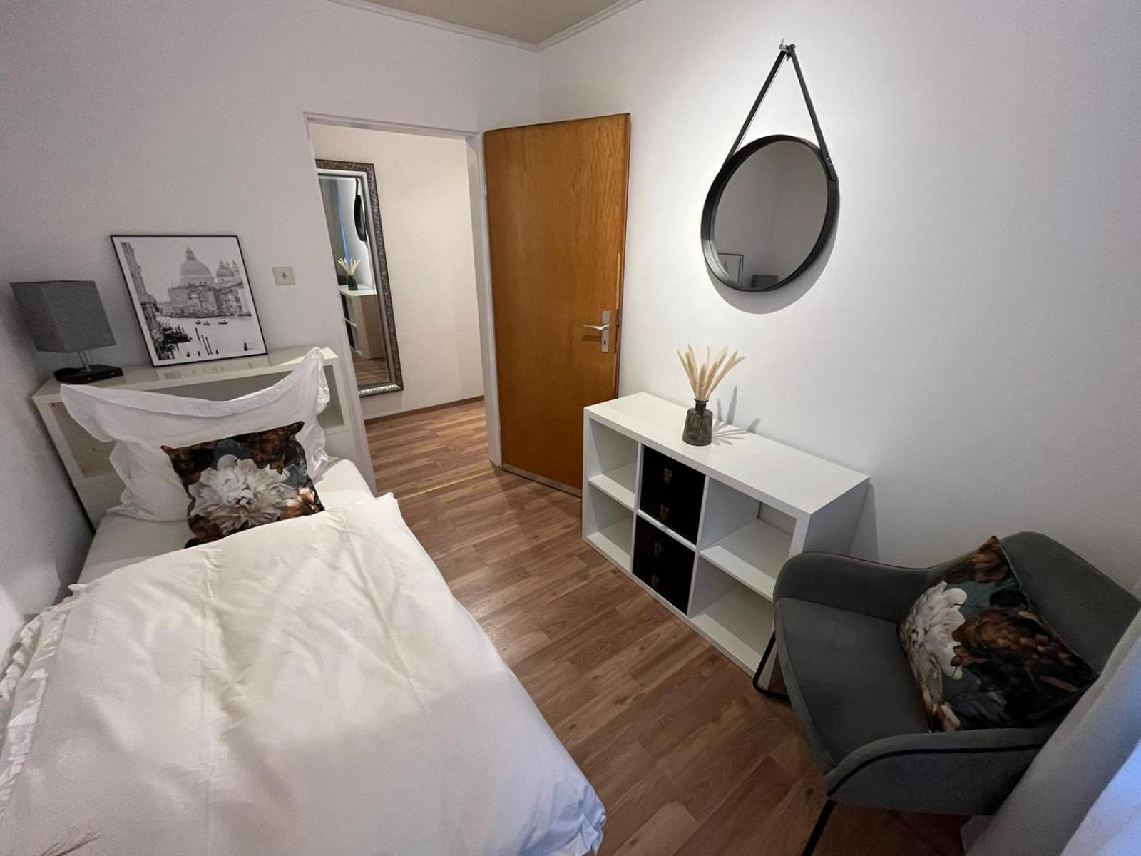 לימבורג אן דר לאהן Casa Inn Parkview - Relax & Chill - Perfect For Business Travel, Weekend Trip, Family&Friends, Dogs Lover, Romance, Layover Or Longstay מראה חיצוני תמונה