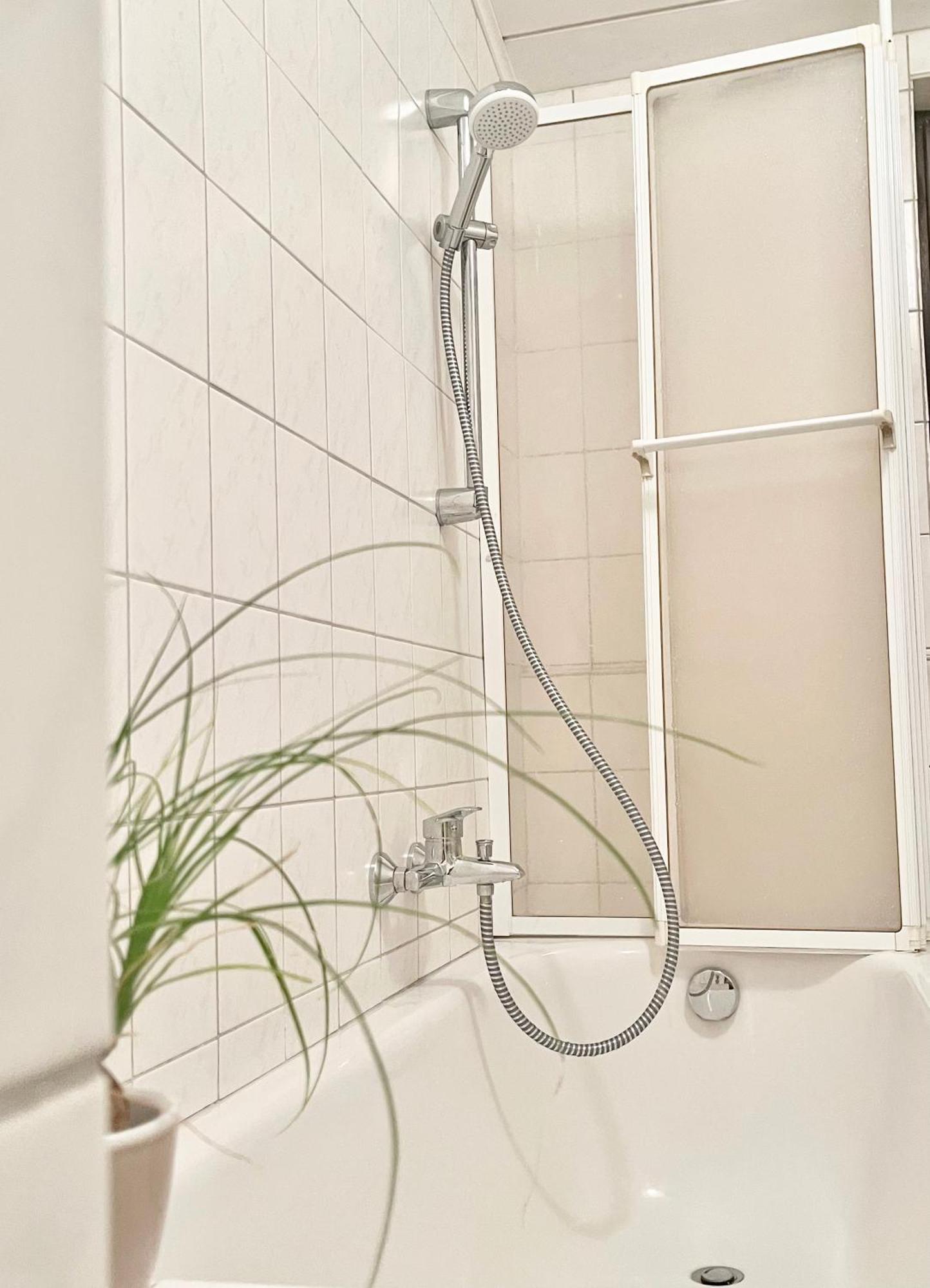 לימבורג אן דר לאהן Casa Inn Parkview - Relax & Chill - Perfect For Business Travel, Weekend Trip, Family&Friends, Dogs Lover, Romance, Layover Or Longstay מראה חיצוני תמונה