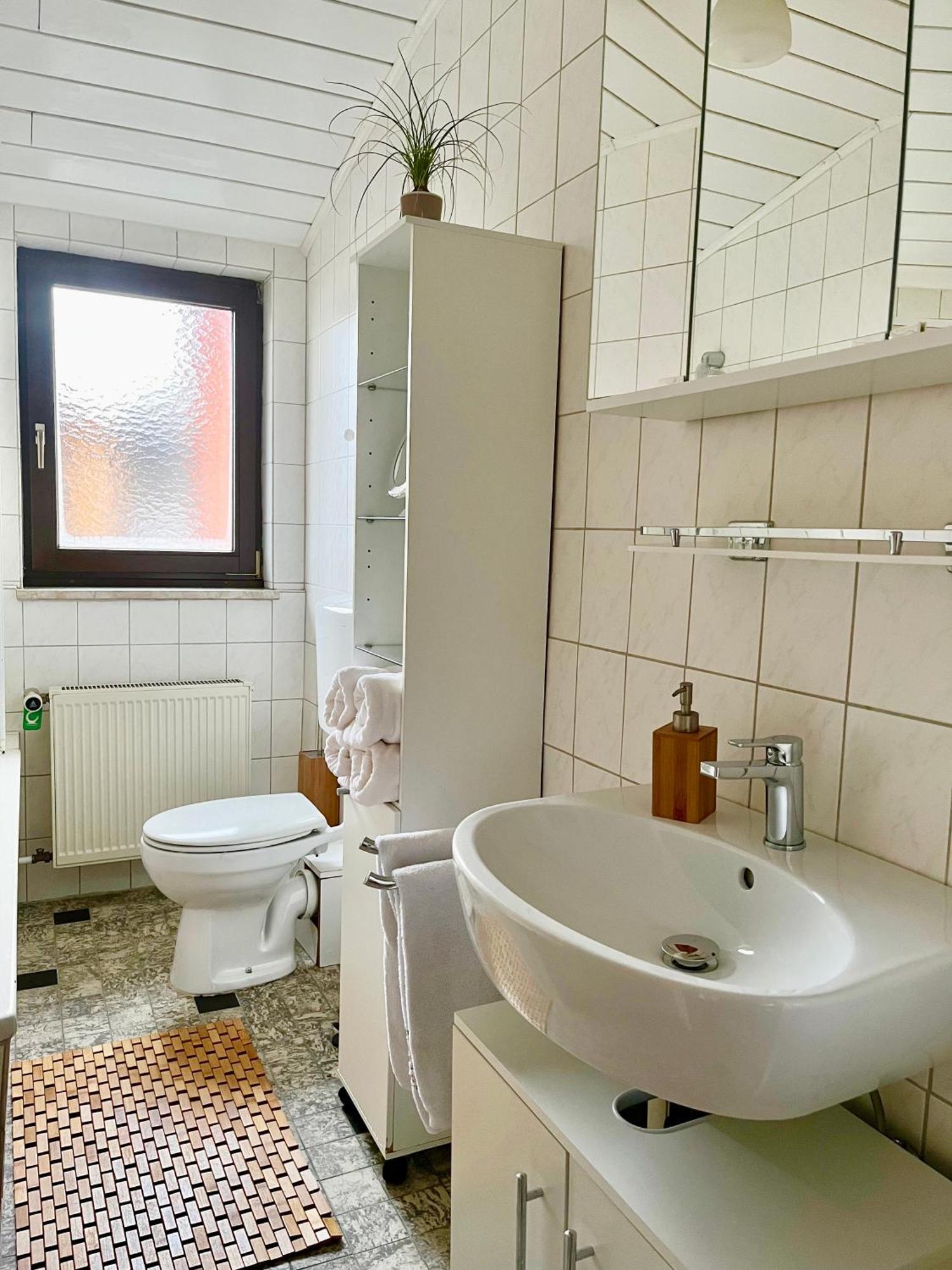 לימבורג אן דר לאהן Casa Inn Parkview - Relax & Chill - Perfect For Business Travel, Weekend Trip, Family&Friends, Dogs Lover, Romance, Layover Or Longstay מראה חיצוני תמונה